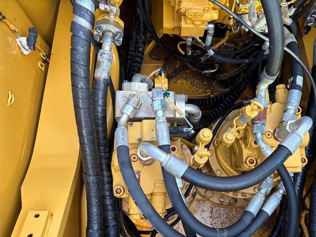 2021 Caterpillar 349