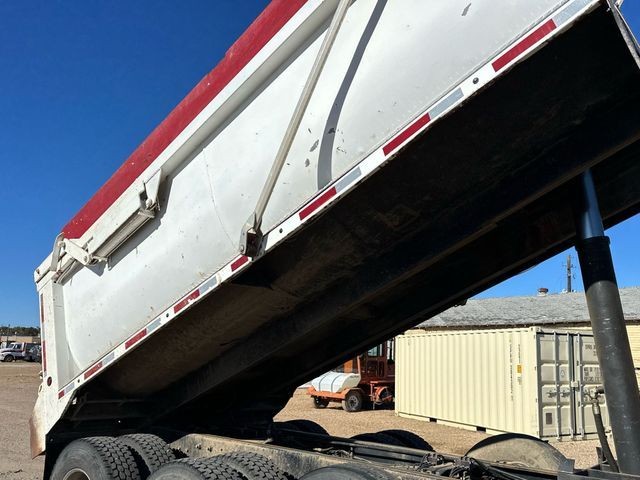 2007 Mack Granite CV713