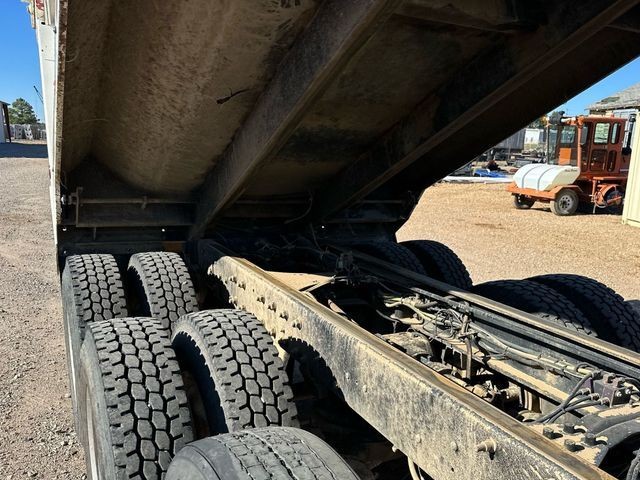 2007 Mack Granite CV713