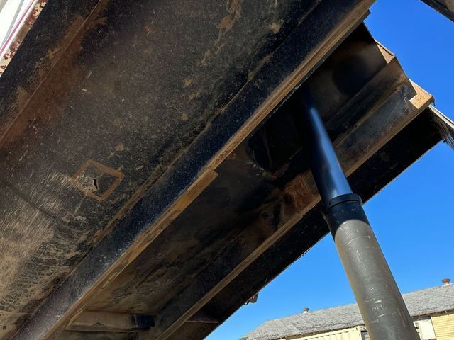 2007 Mack Granite CV713