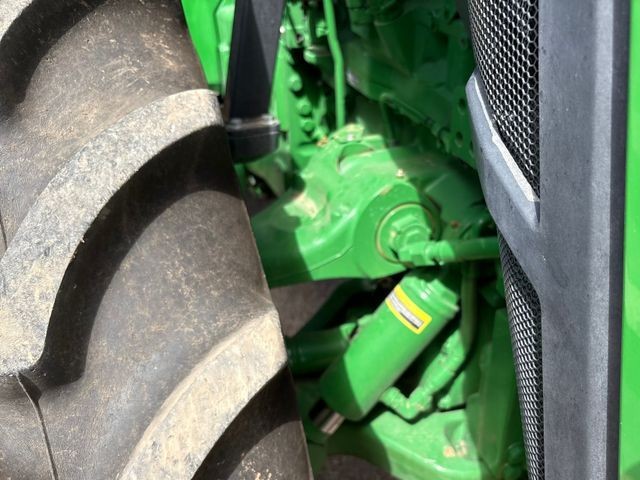 2020 John Deere 8R250 MFWD