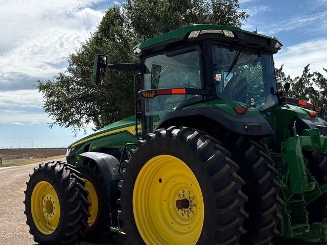 2020 John Deere 8R250 MFWD