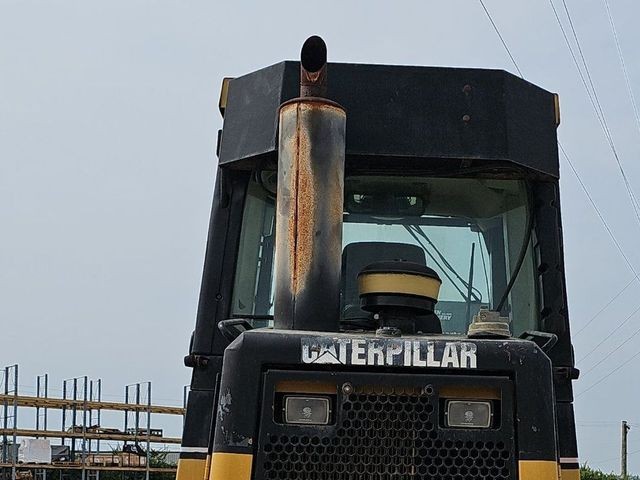 2002 Caterpillar 963C LGP
