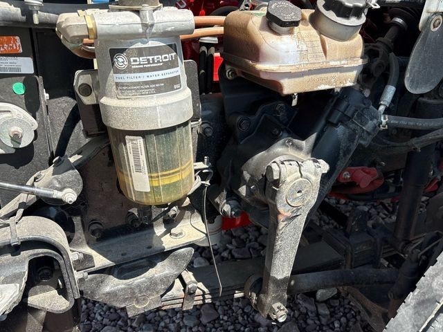 2023 Freightliner Business Class M2